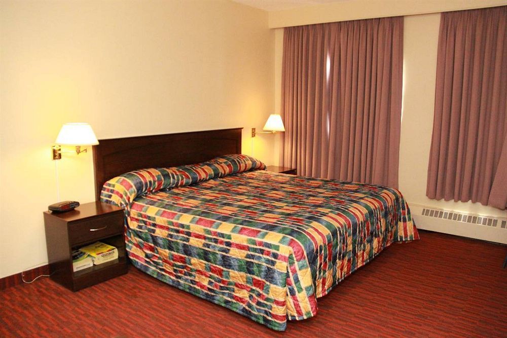 Argyll Plaza Hotel Edmonton Ngoại thất bức ảnh